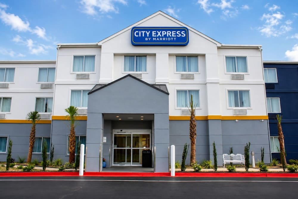 City Express by Marriott Lafayette 1