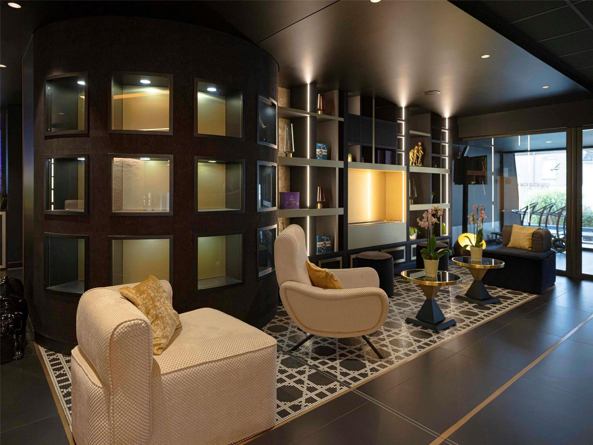 Mercure Orléans Centre Bords de Loire 1
