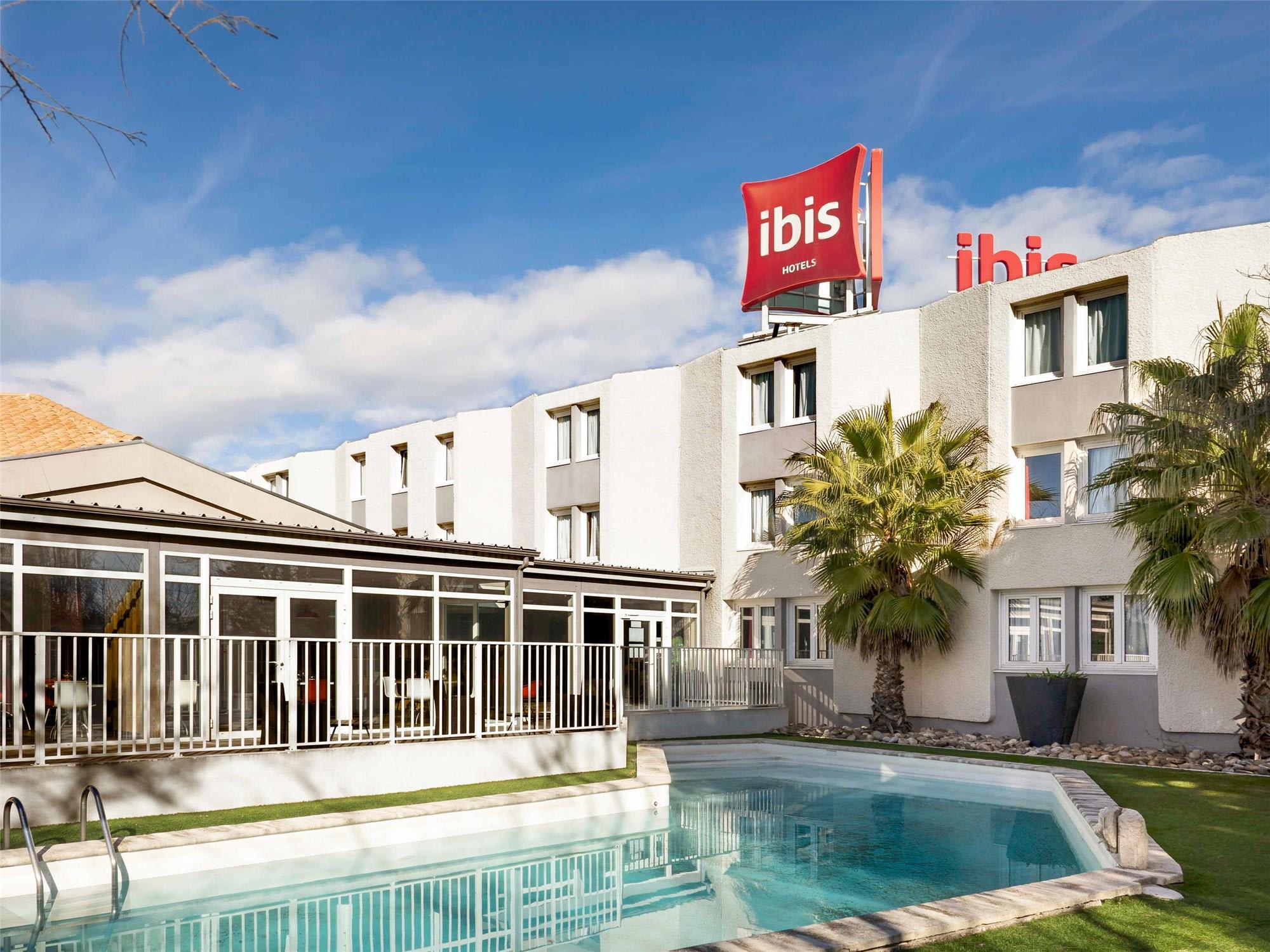 ibis Arles 2