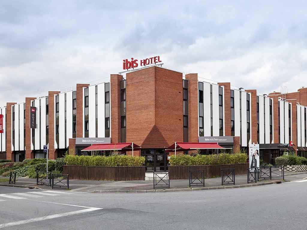 Ibis Évry-Courcouronnes 1