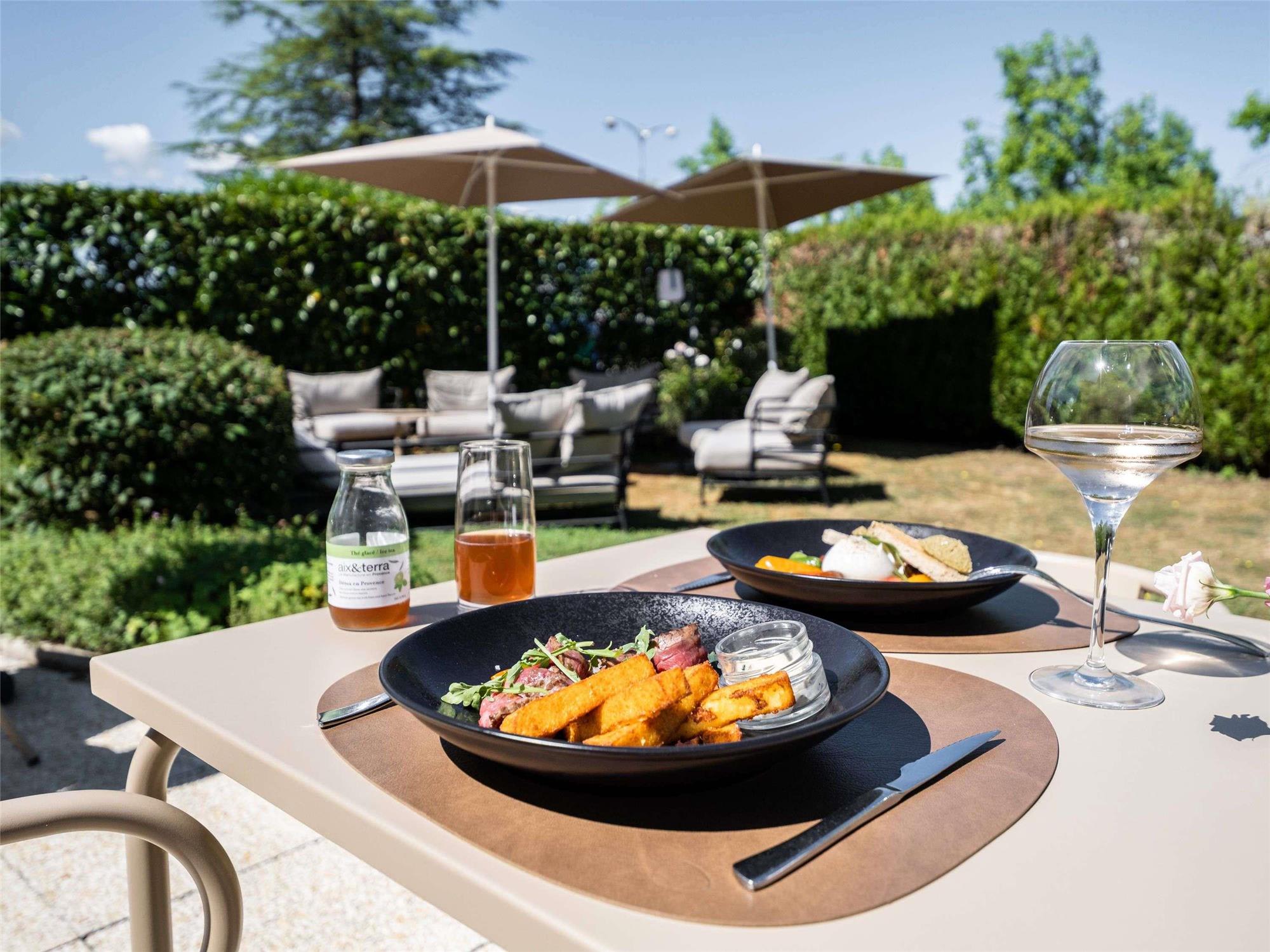 Mercure Compiègne Sud 1
