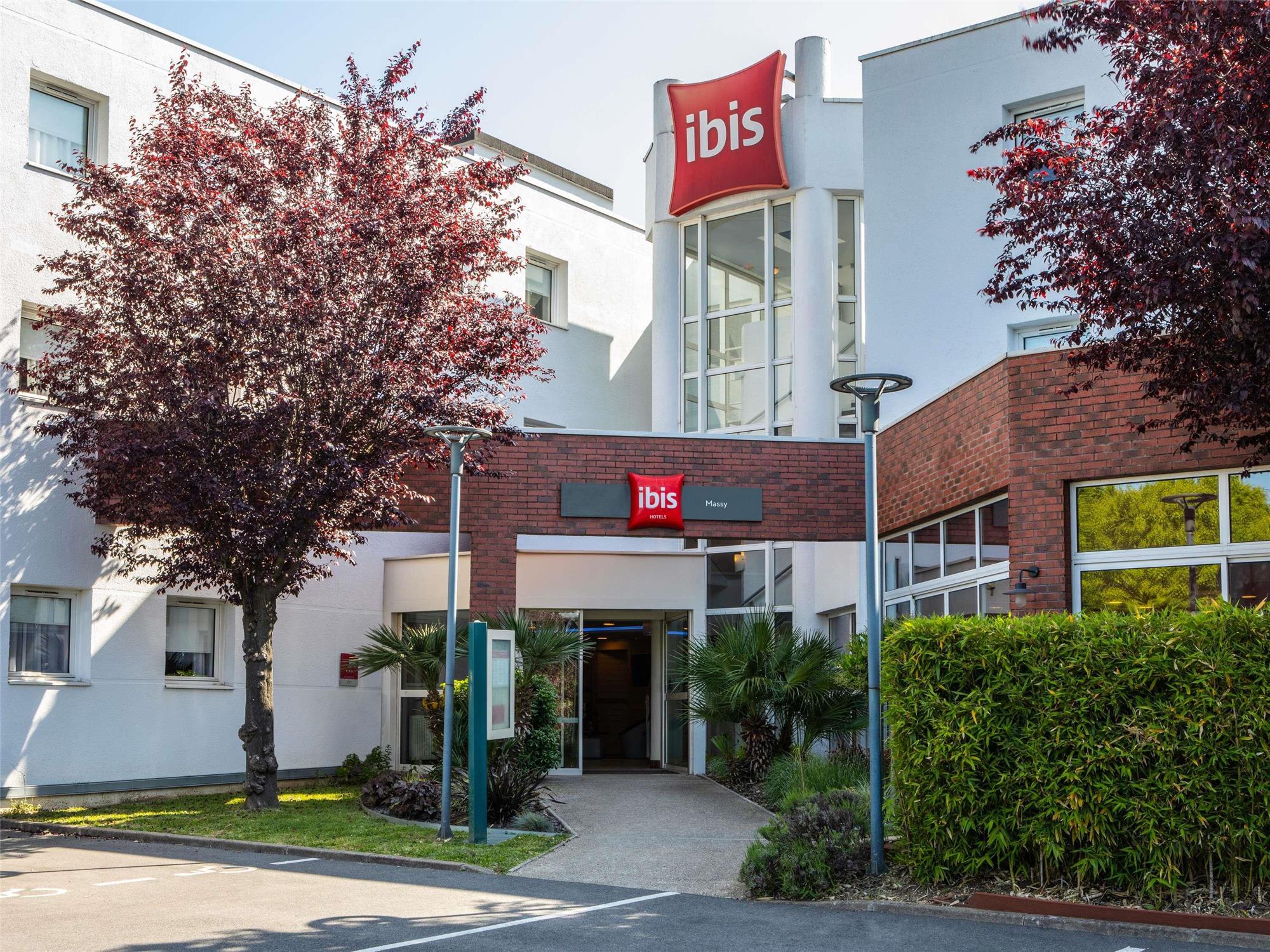 ibis Massy 2