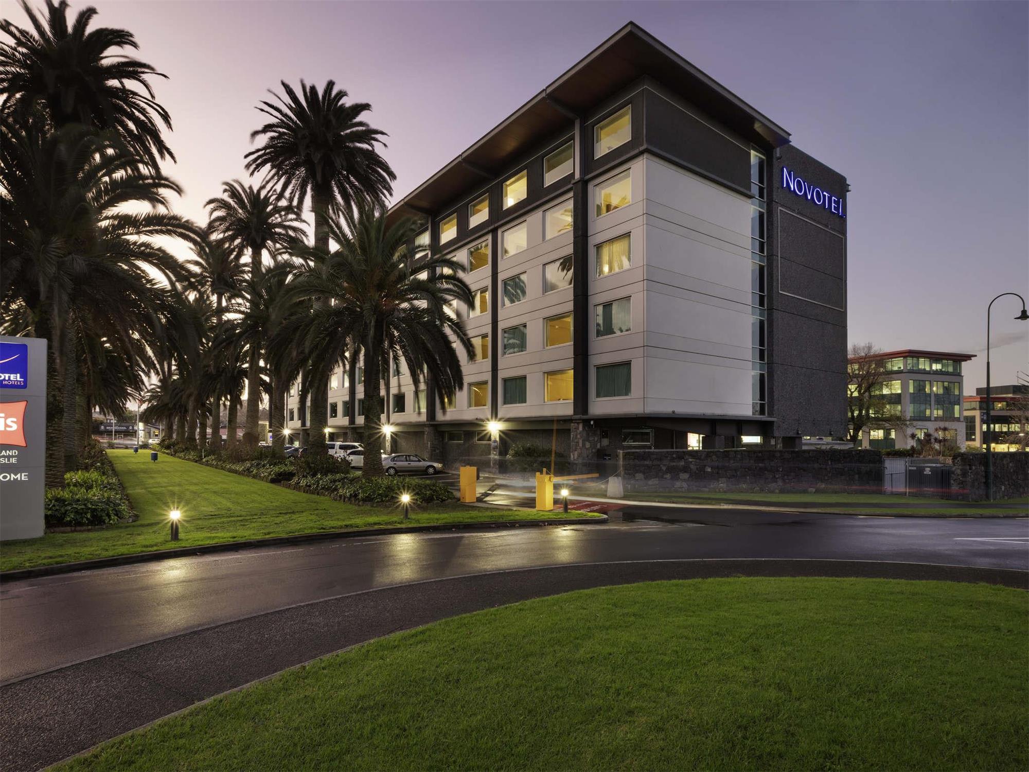 Novotel Auckland Ellerslie 2