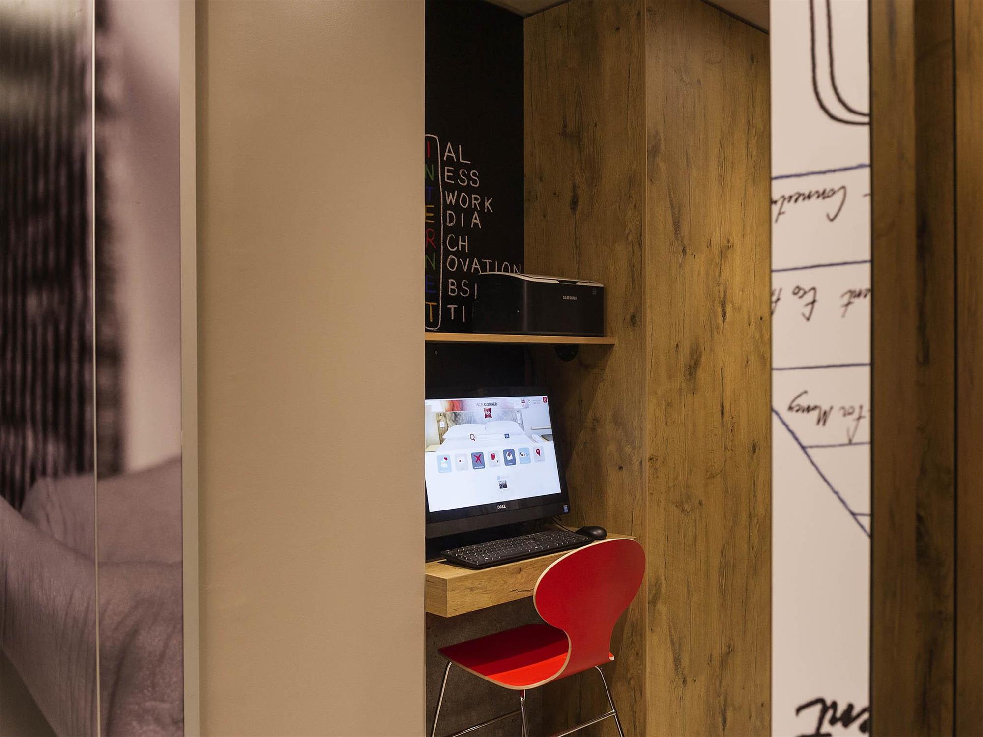 ibis Paris Vaugirard Porte de Versailles 1
