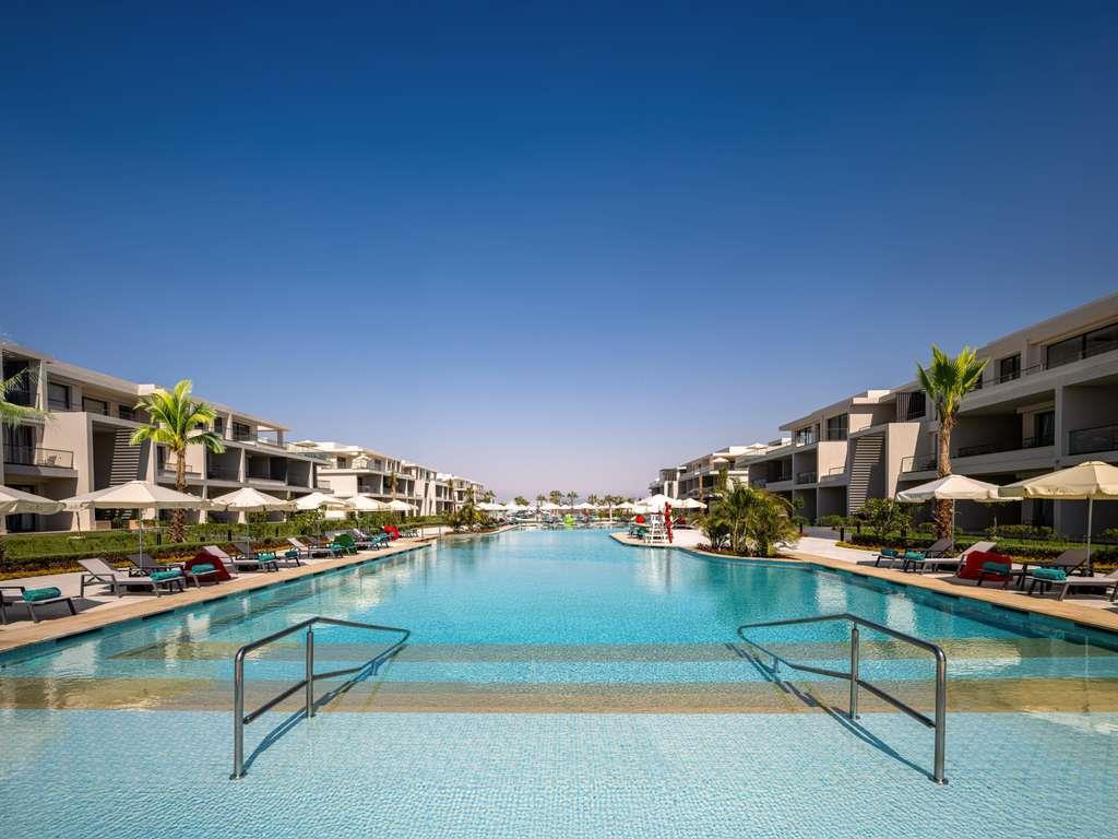 Rixos Premium Magawish Bay View 1