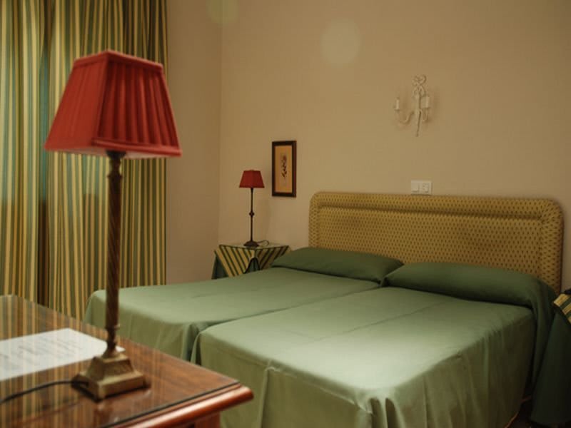 Hostal León 2