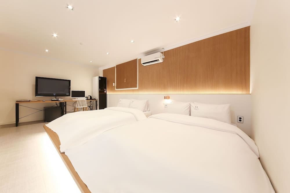 Gwangju W Lounge Hotel 1