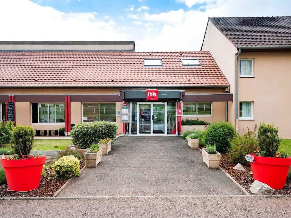 ibis Avallon 1
