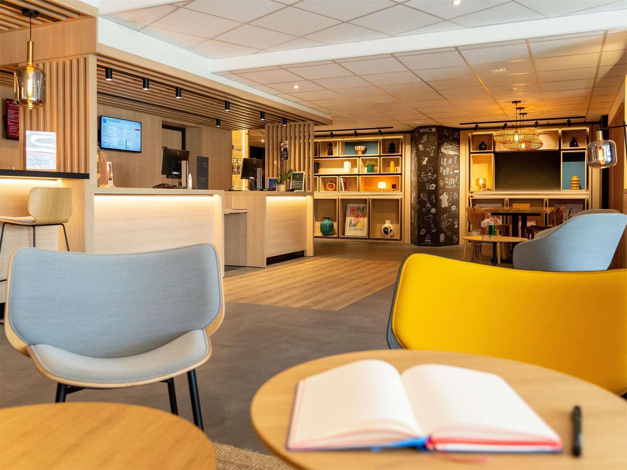 ibis Loriol Le Pouzin 1