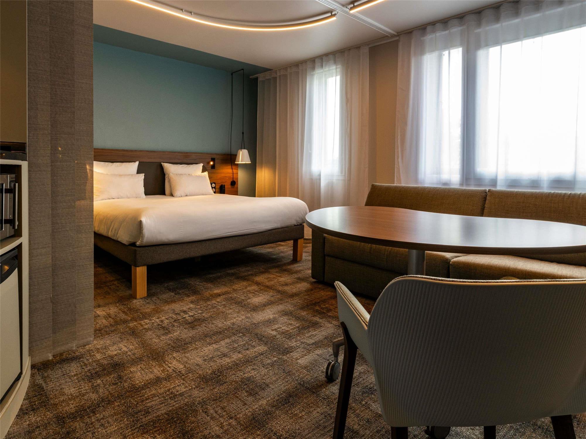 Novotel Suites Reims Centre 2