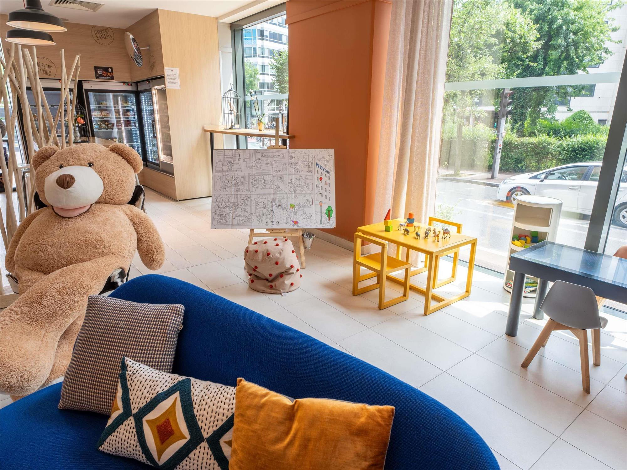Novotel Suites Paris Issy Les Moulineaux 2