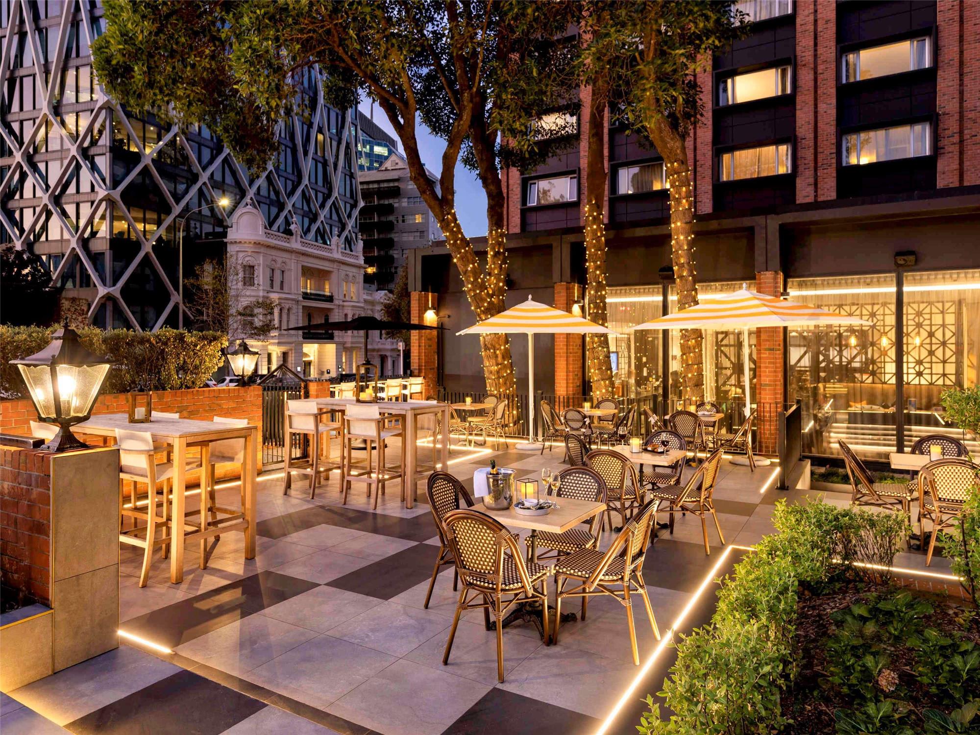 Pullman Auckland Hotel & Apartments 2