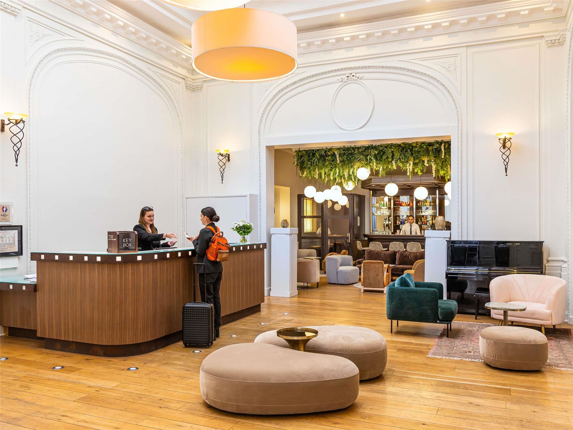 Mercure Lille Roubaix Grand Hôtel 1