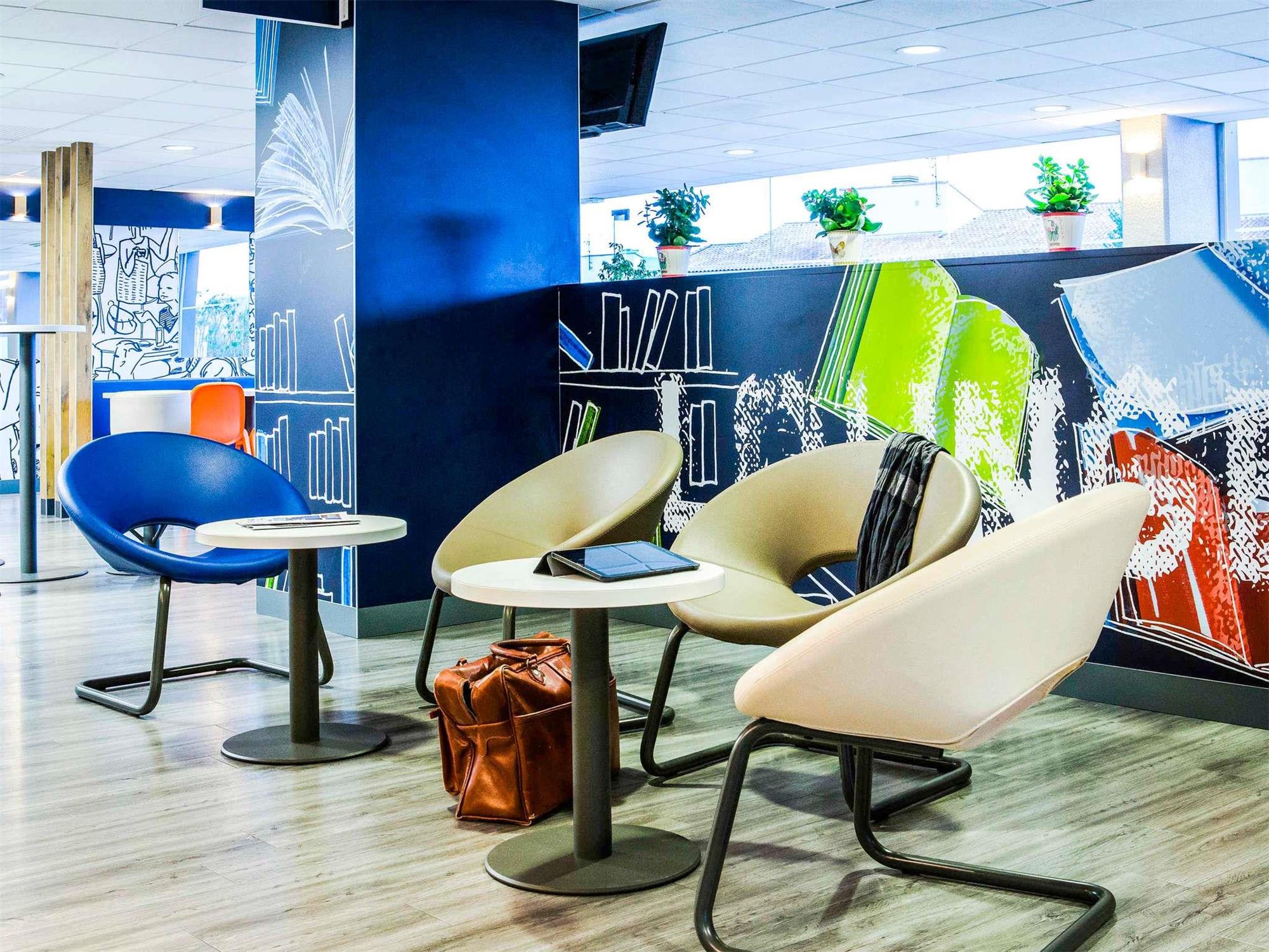 Ibis Budget Fréjus St Raphaël centre plages gare TGV 2