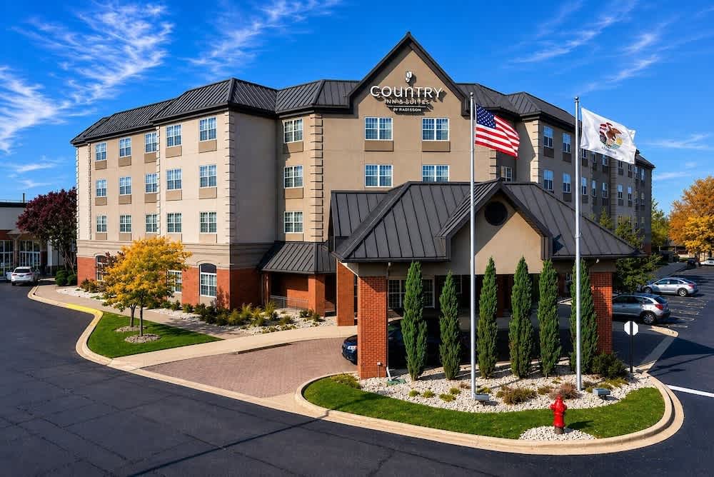 Country Inn & Suites by Radisson, Elk Grove Village-Itasca 1