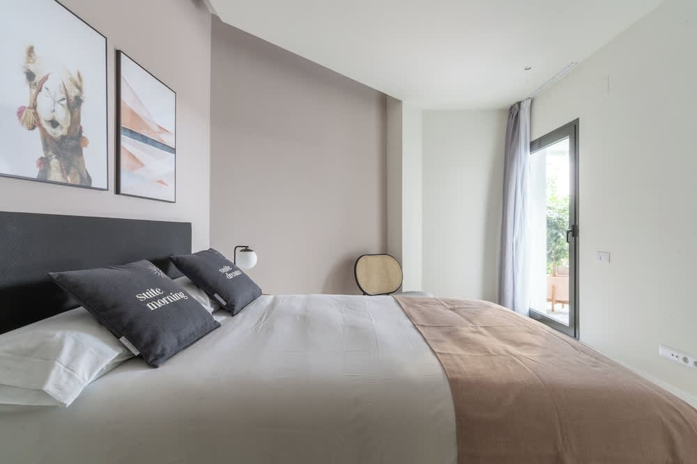 Limehome Barcelona Rector Triadó 2
