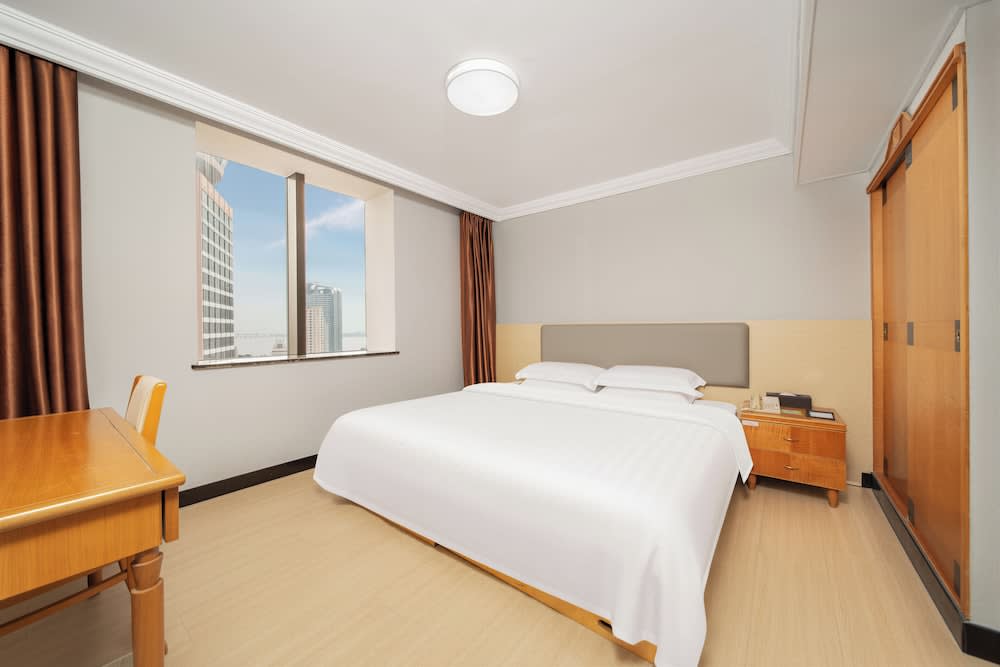 Guangdong Hotel (Zhuhai) 1