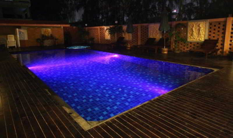 Sunday JA Plus Hotel 2
