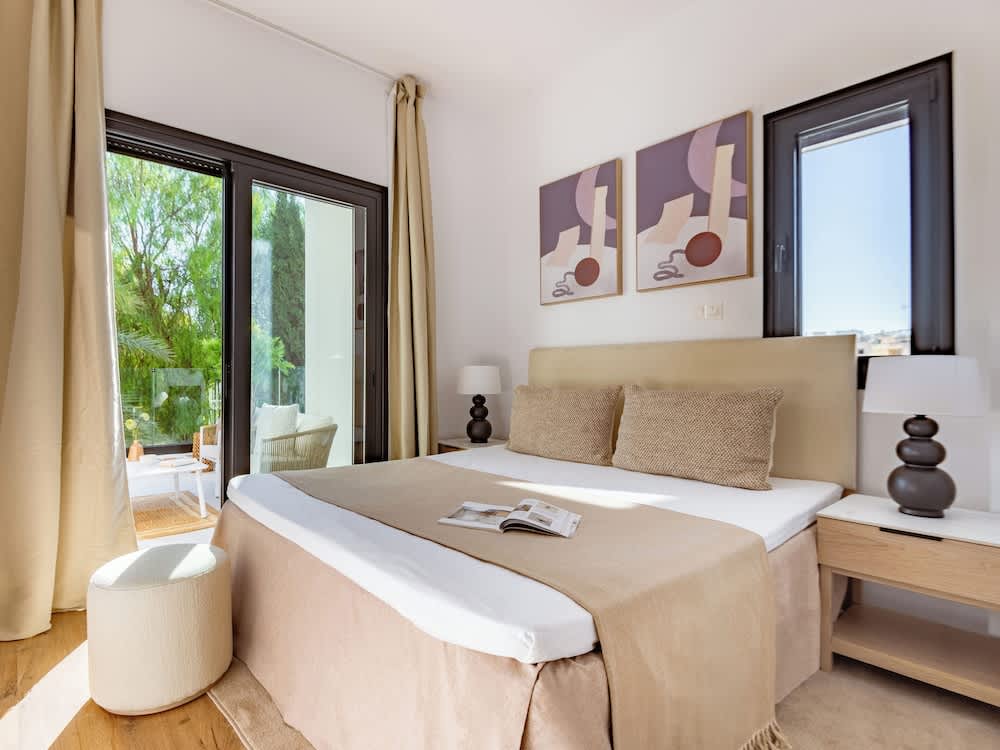 Sanders Breeze Limassol 2