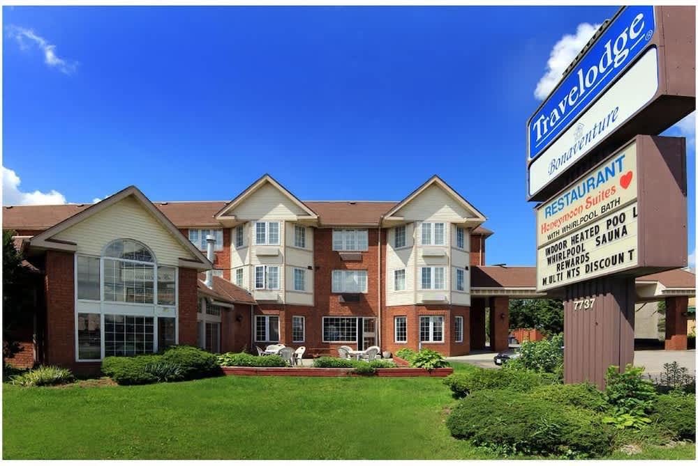 Travelodge Niagara Falls Bonaventure 1