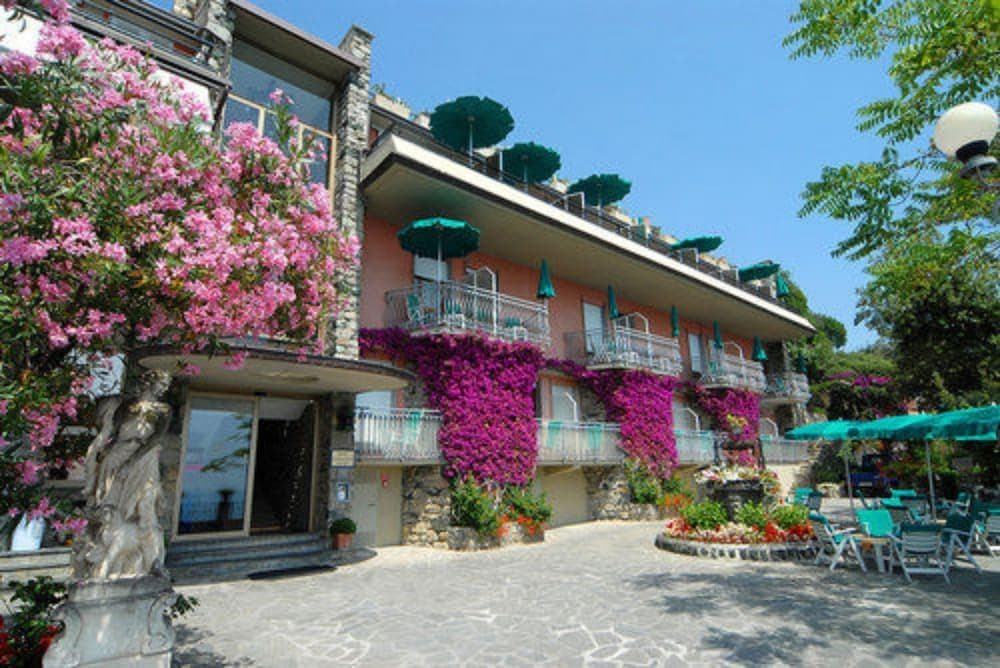 Hotel Porto Roca 2
