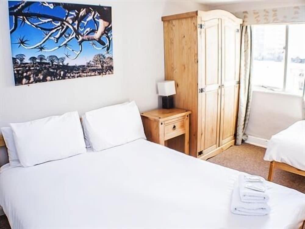 The Queensbury Hotel 2
