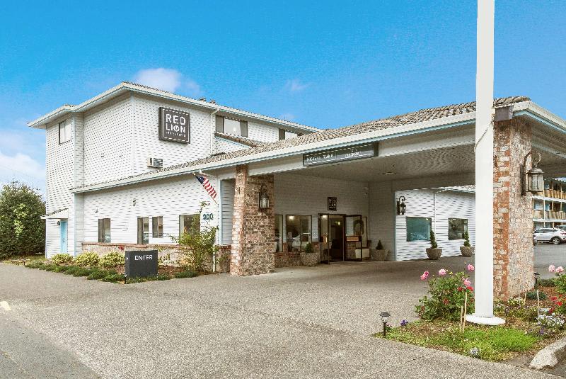 Red Lion Inn & Suites Seaside 2