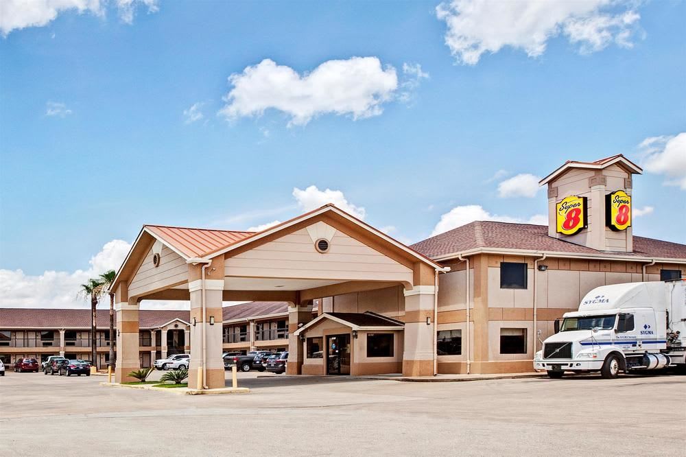 Hotel Baytown/I-10 1