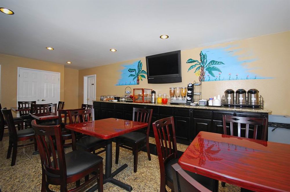 QUALITY INN & SUITES 2