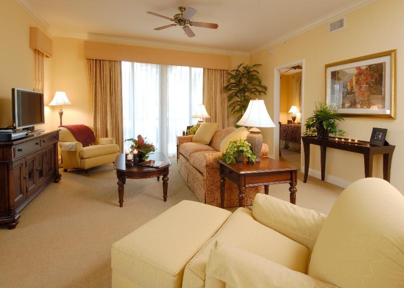 The Cottages at Naples Bay Resort 2