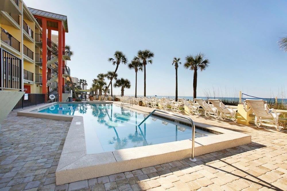 Ramada by Wyndham Panama City Beach / Beachfront 1