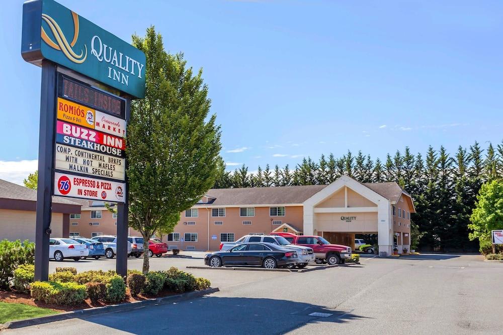 Quality Inn Near Seattle Premium Outlets 1