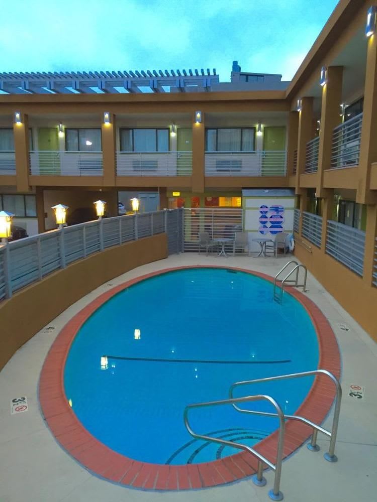 Civic Center Motor Inn 2