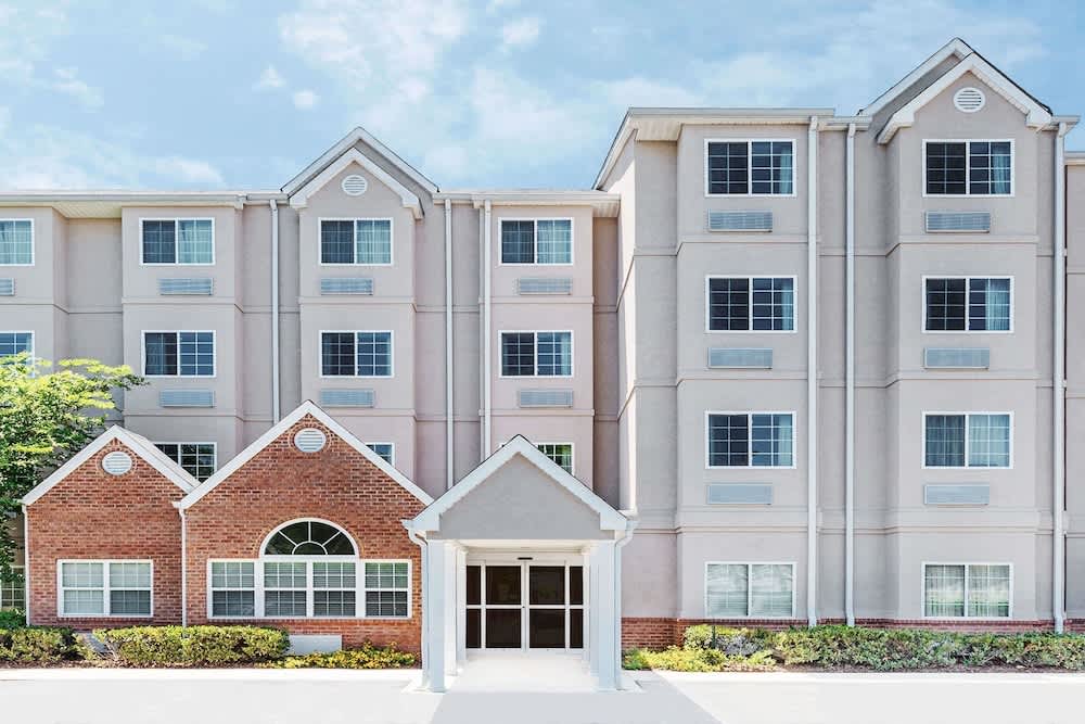 Microtel Inn & Suites Tuscaloosa Near University 1