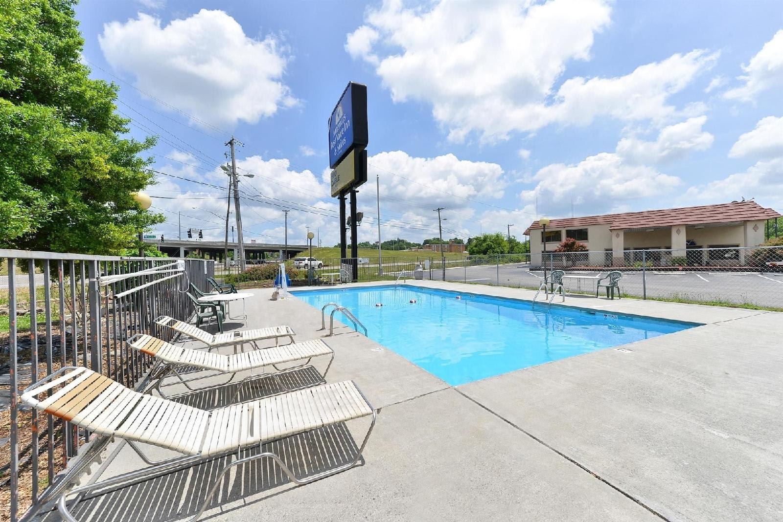 Americas Best Value Inn & Suites-Knoxville North 2