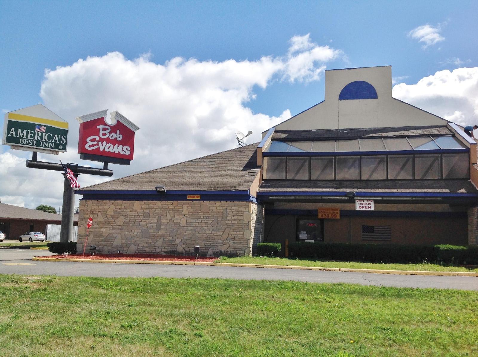 America's Best Inn Warren Detroit 2