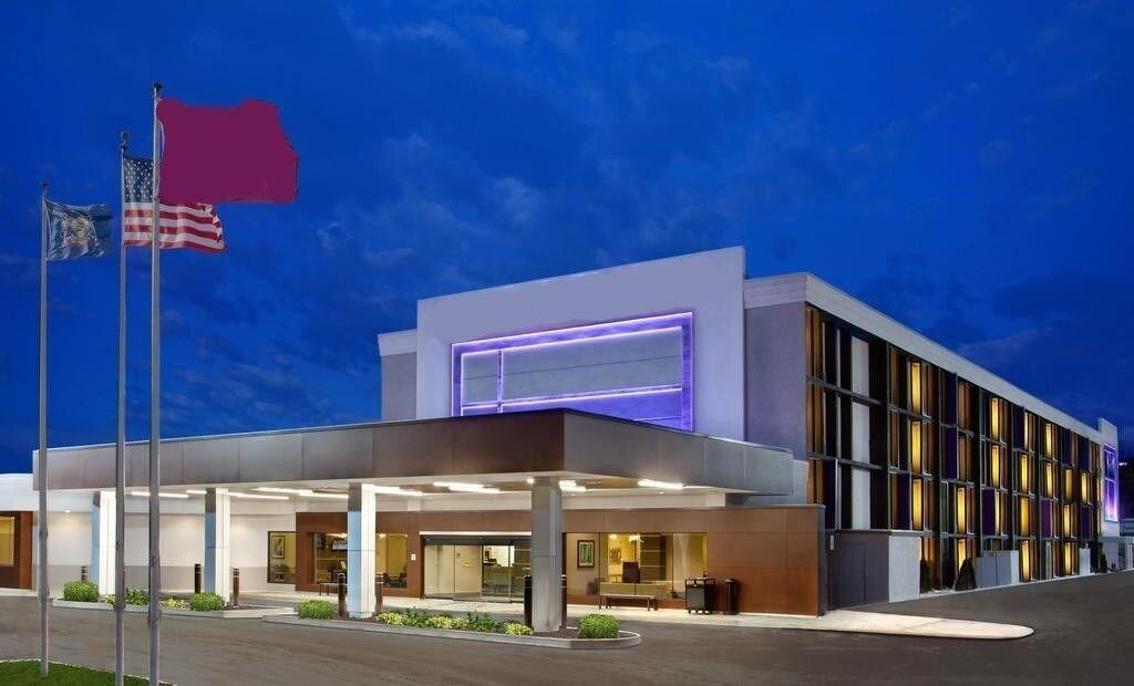 Pittsburgh Plaza Hotel 2