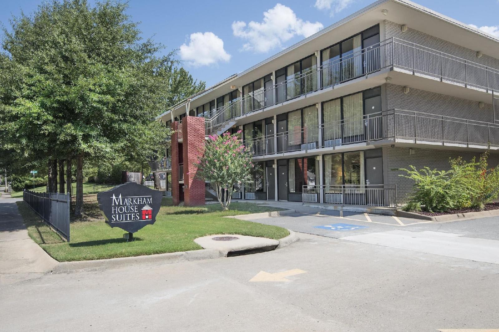 Markham House Suites - Little Rock Medical Center 2
