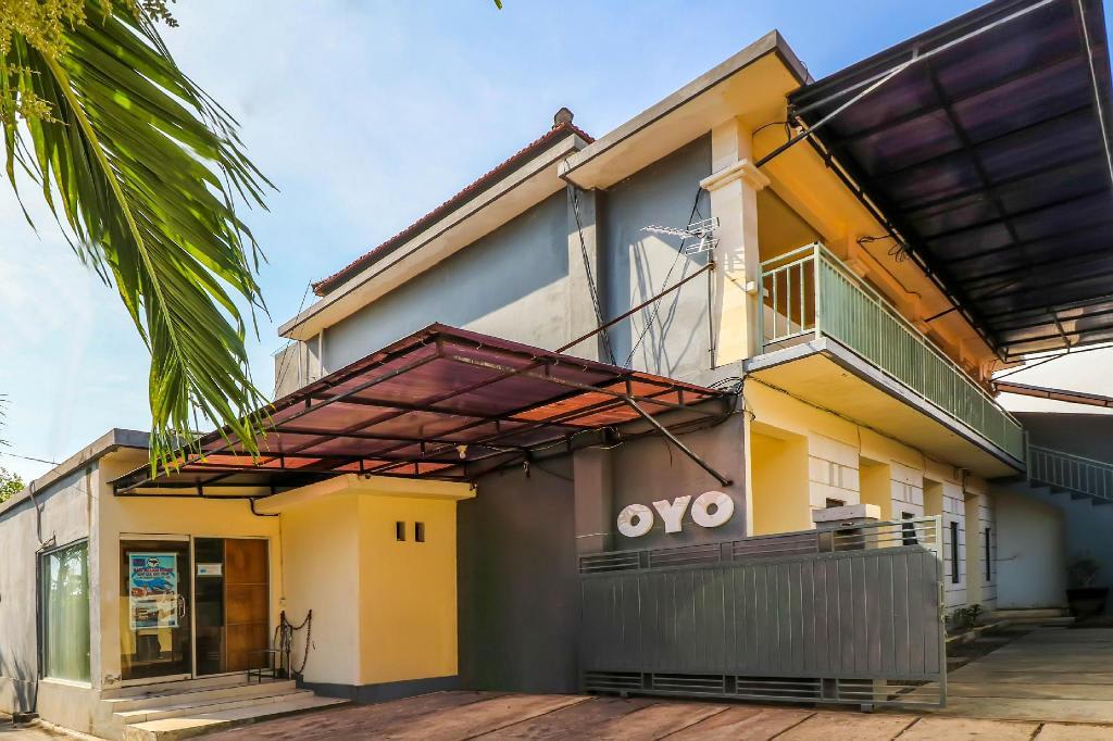 Oyo 2178 Merthan House 1