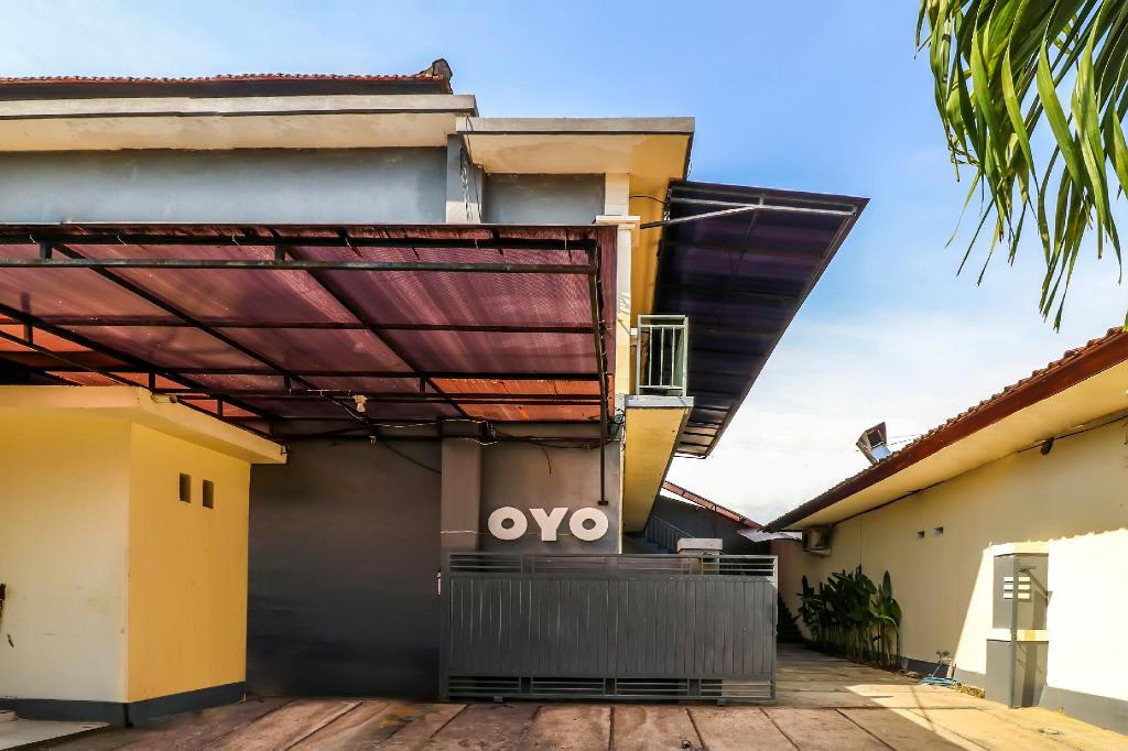 Oyo 2178 Merthan House 2