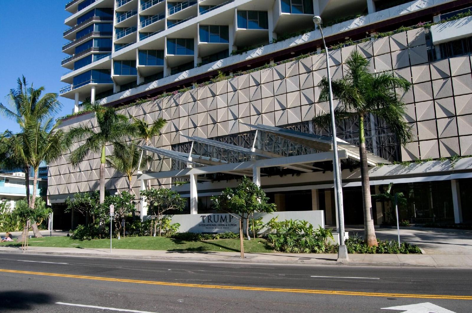 Jet Luxury @ The Trump Waikiki 2