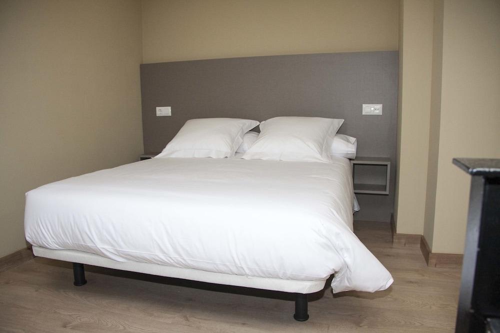 Hotel Areces 2