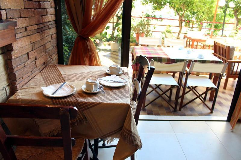 Philoxenia Hotel & Studios 2