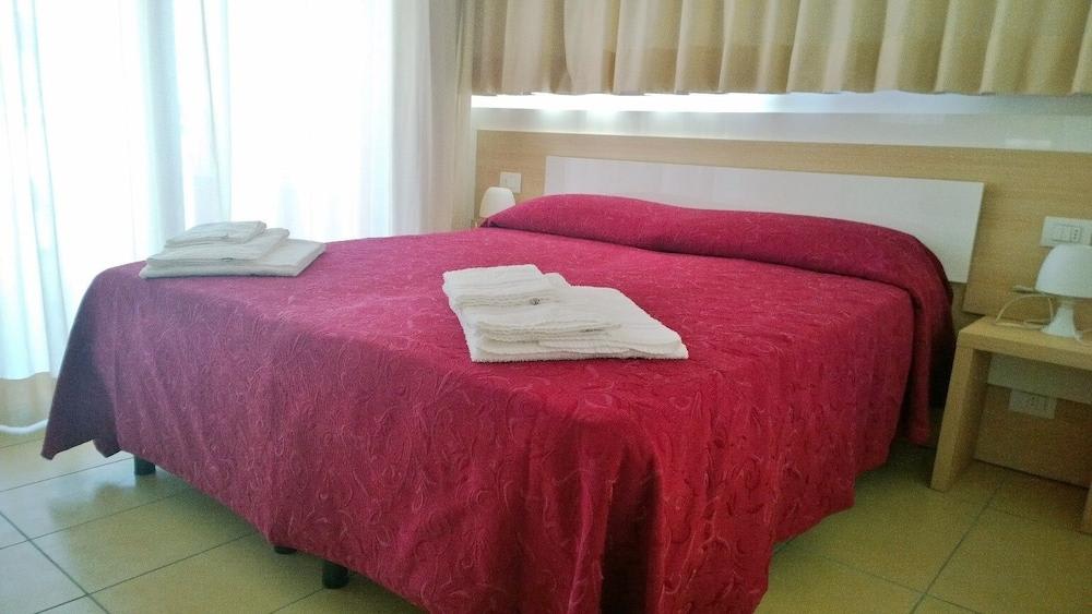 Hotel Tritone 2