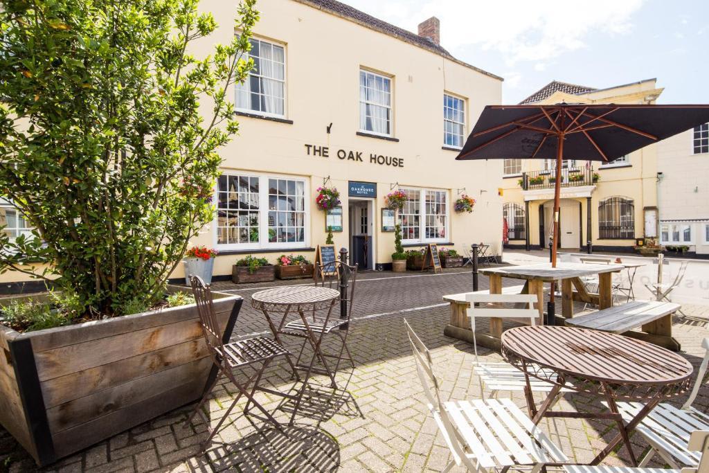 The Oak House 1