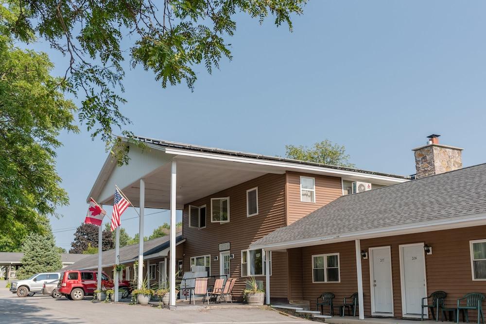 Captain's Inn and Suites 2