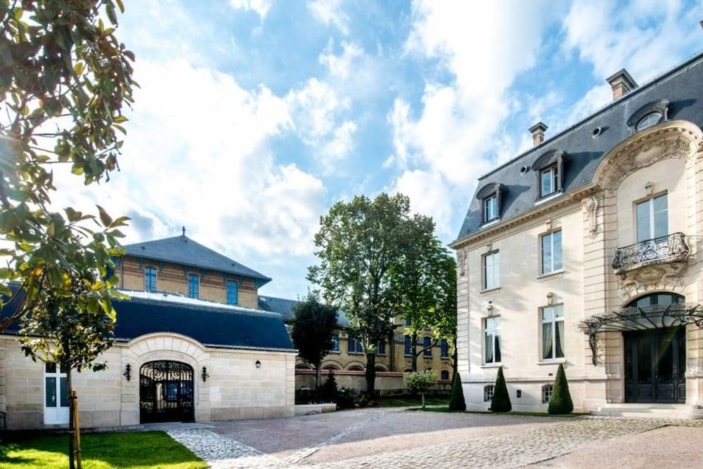 Les Suites du Champagne de Venoge 1
