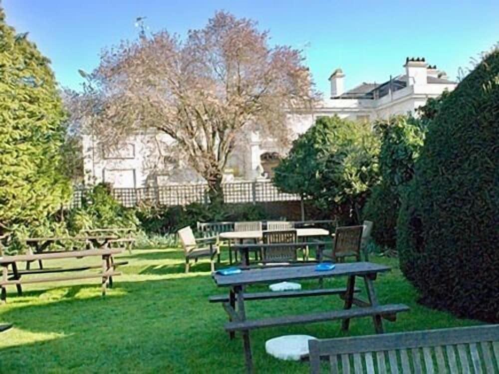 The Blue Anchor 2