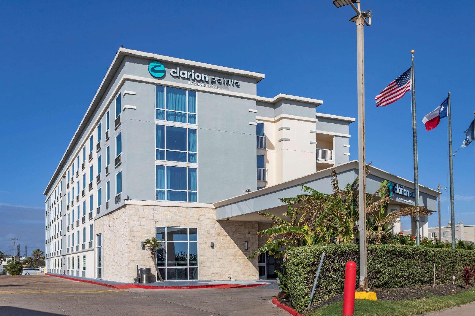 Clarion Pointe Galveston 2