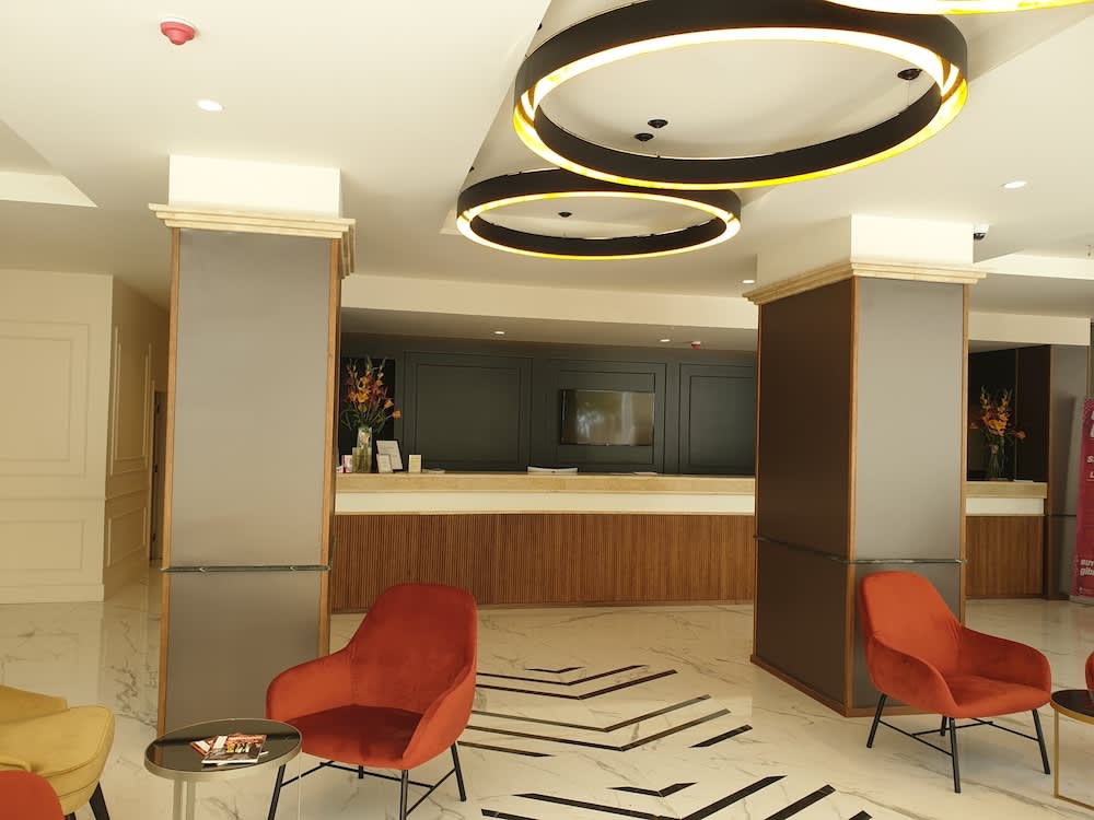 The Eliott Hotel 2